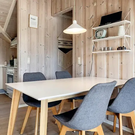 6 Person In Vaeggerlose-by Traum Bøtø By
